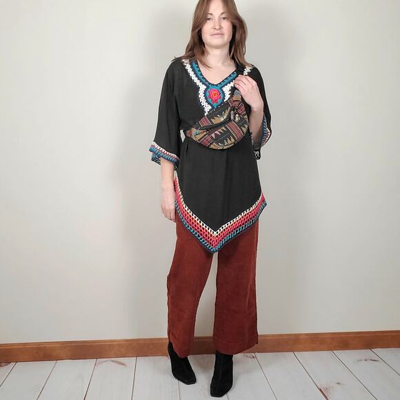 Forever 21 Embroidered Fanny Pack Belt Bag Black Tan Multi - Picture 3 of 13